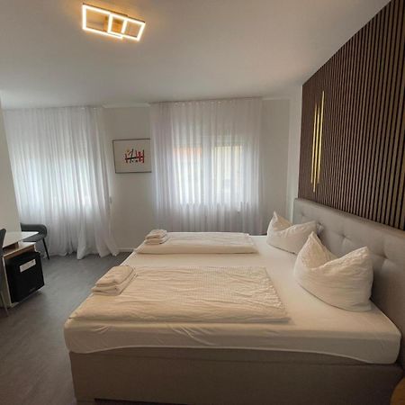 Kusterdingen Hotel Loewen מראה חיצוני תמונה